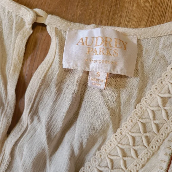 !!!SOLD!!! Audrey Parks Francesca's Embroidered Baby Doll Boho Mini Dress Cream - Picture 8 of 11